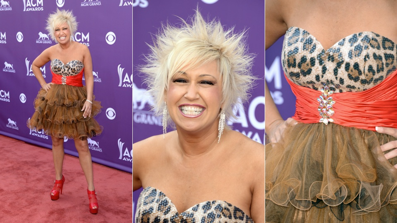 Illustration for article titled Ruffles, Rhinestones and Ridiculously Big Hair at the Academy of Country Music Awards
